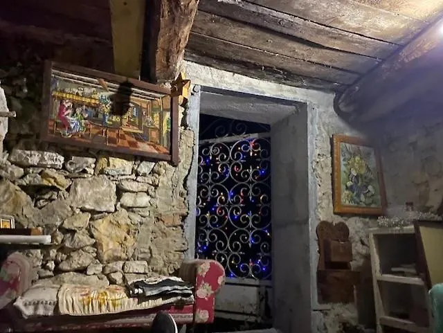 Δωμάτια σε οικογενειακή κατοικία Maison De Campagne De 1787 Roquesteron Γαλλία