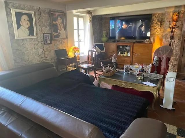 Maison De Campagne De 1787 Roquesteron Δωμάτια σε οικογενειακή κατοικία